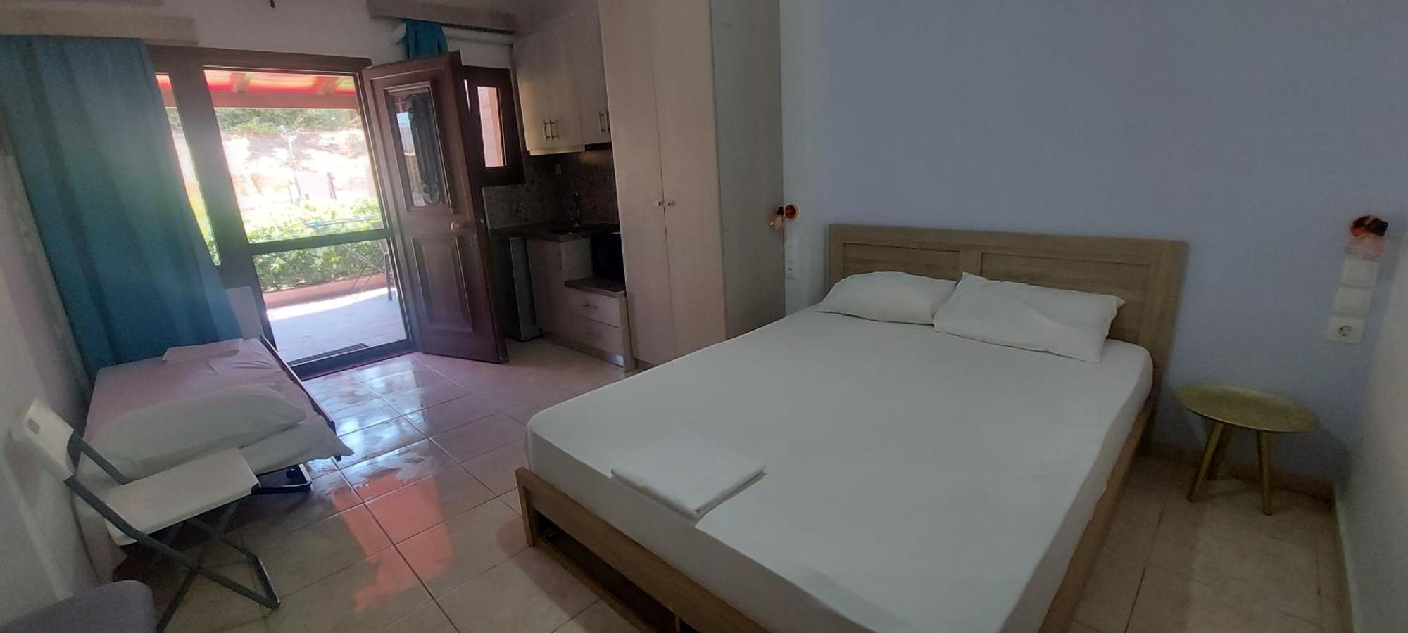 Golden View Apartments Myrina Limnos Bilik gambar